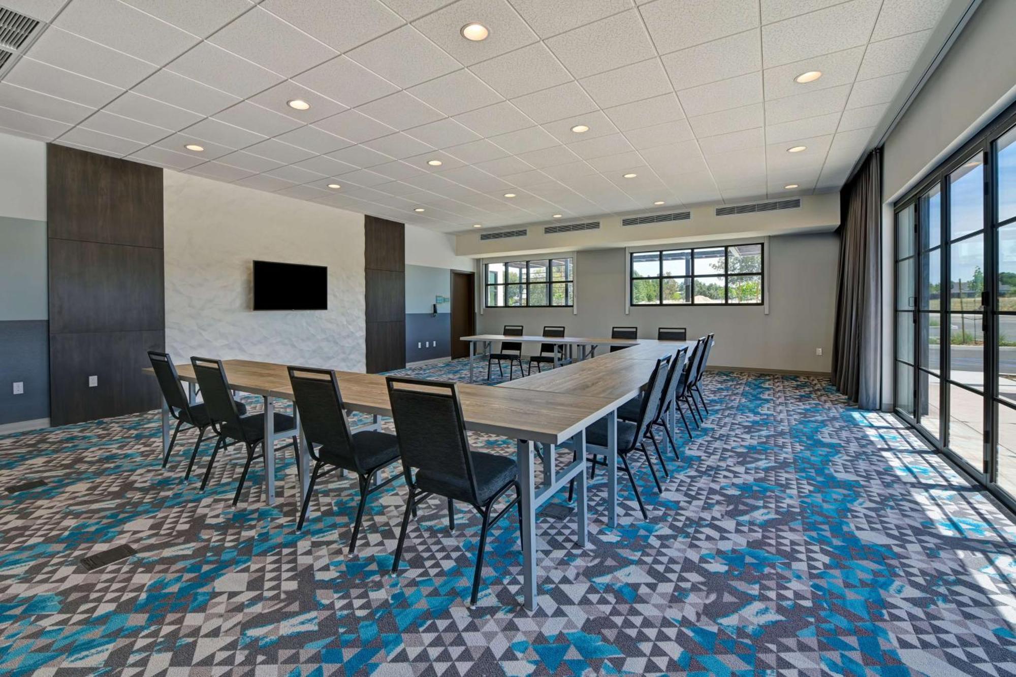Home2 Suites By Hilton Atascadero, Ca Экстерьер фото