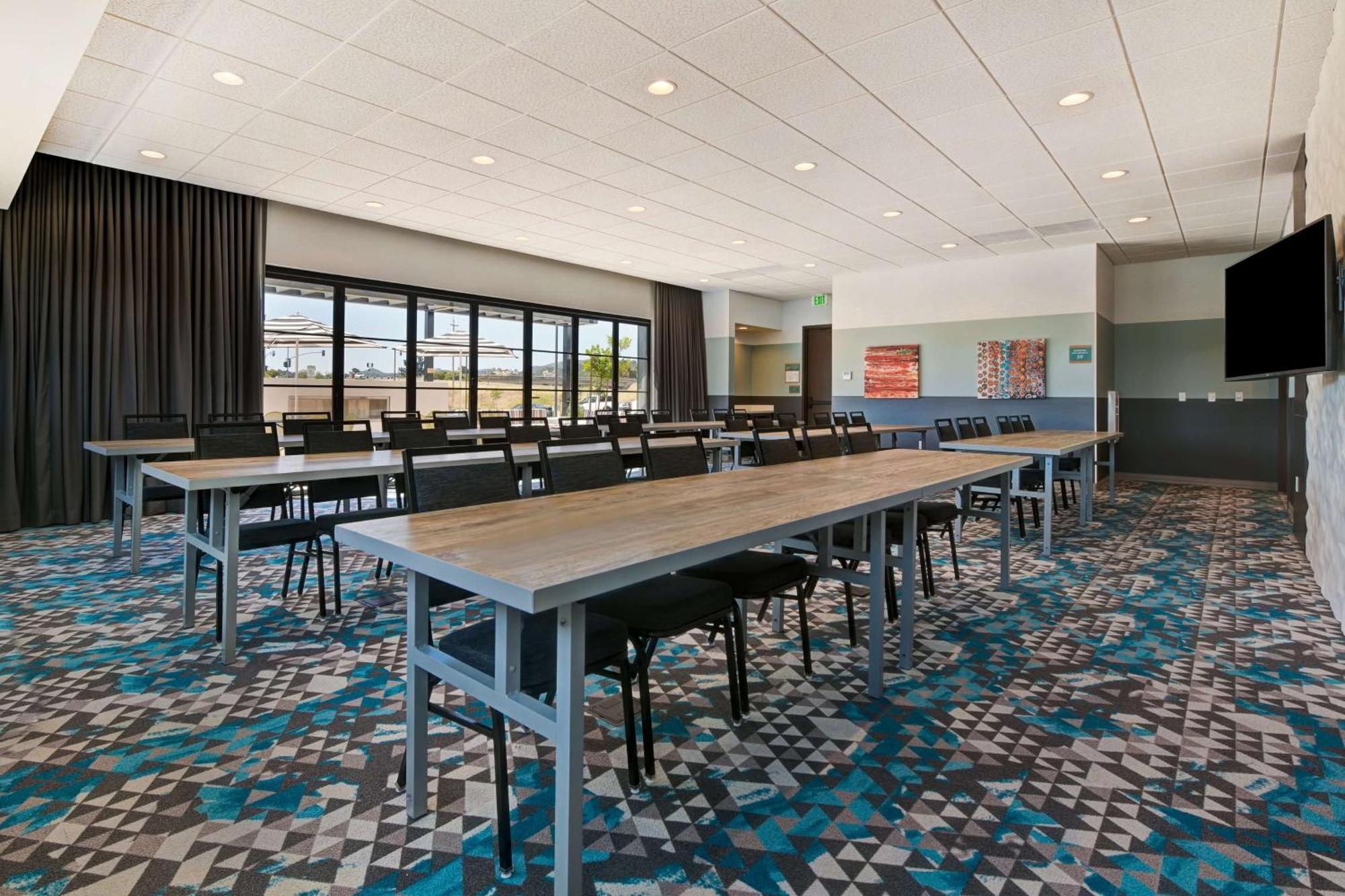 Home2 Suites By Hilton Atascadero, Ca Экстерьер фото